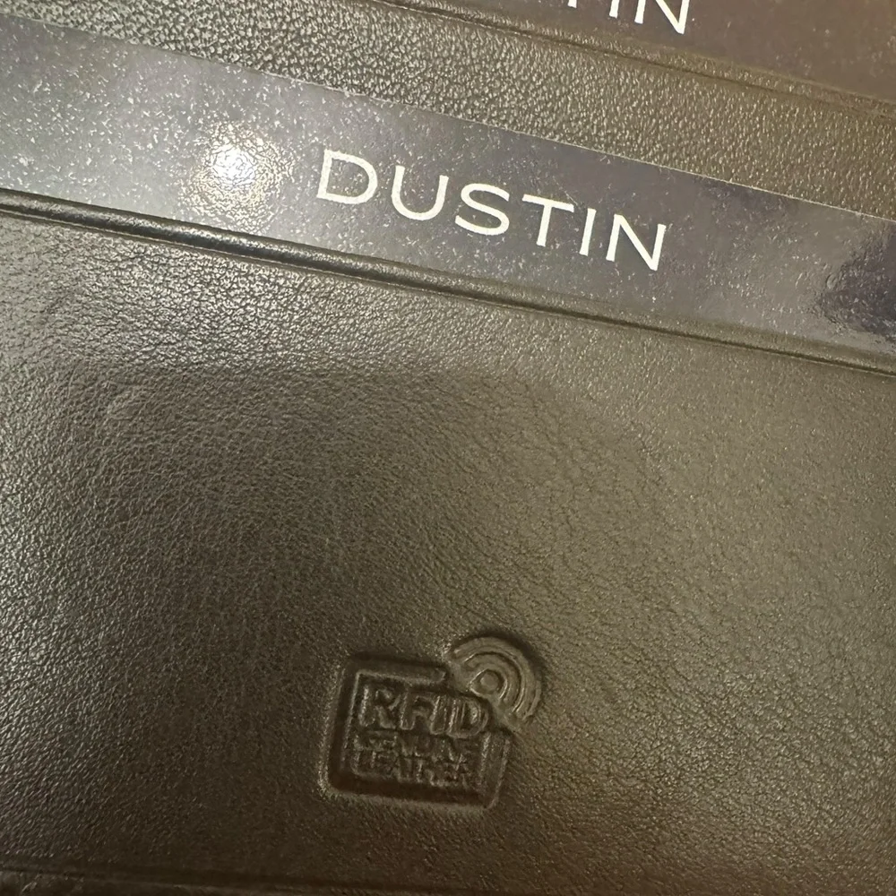 Dustin black leather men’s wallet. Made in Italy. NIB